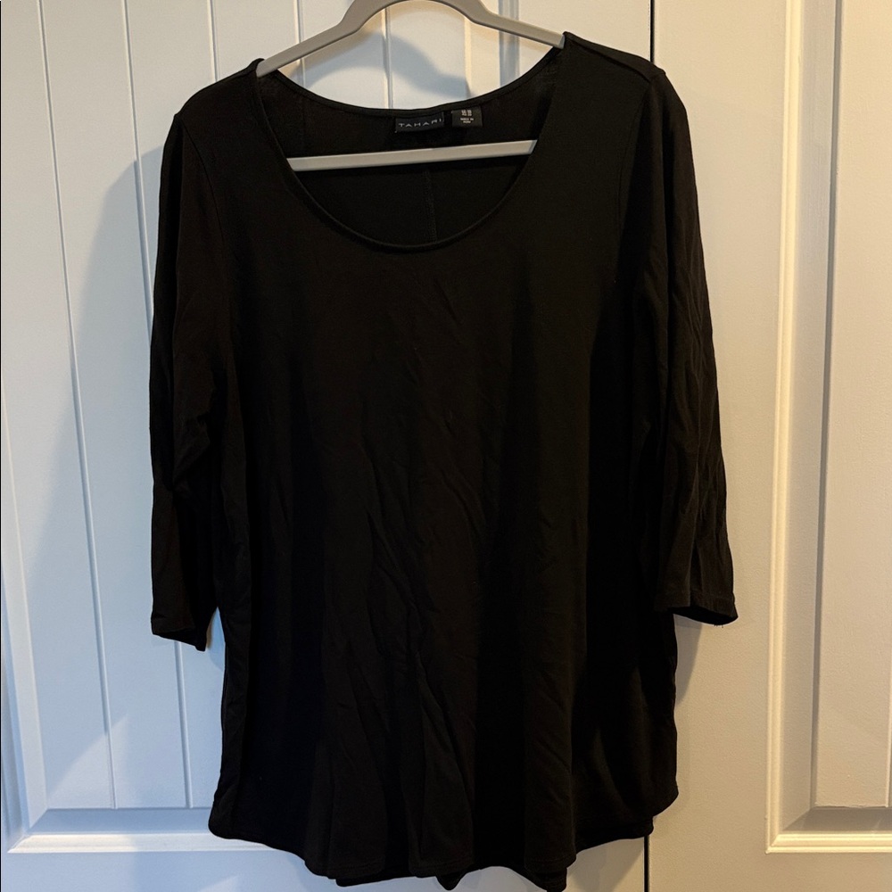 Tahari 3/4 length Women's Top